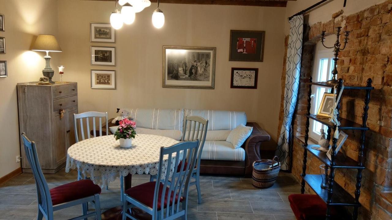 Villa Przystanek Bajka W Puszczy Zielonce Dabrowka Koscielna Exterior foto